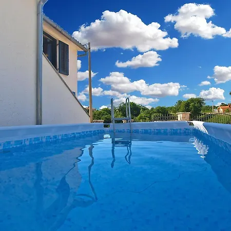 House Sandra 1430 Peresiji