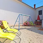 House Sandra 1430 Ferienhaus *